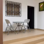 Terrasse partagée des chambres 101, 102 et 103 – Résidence La Paix